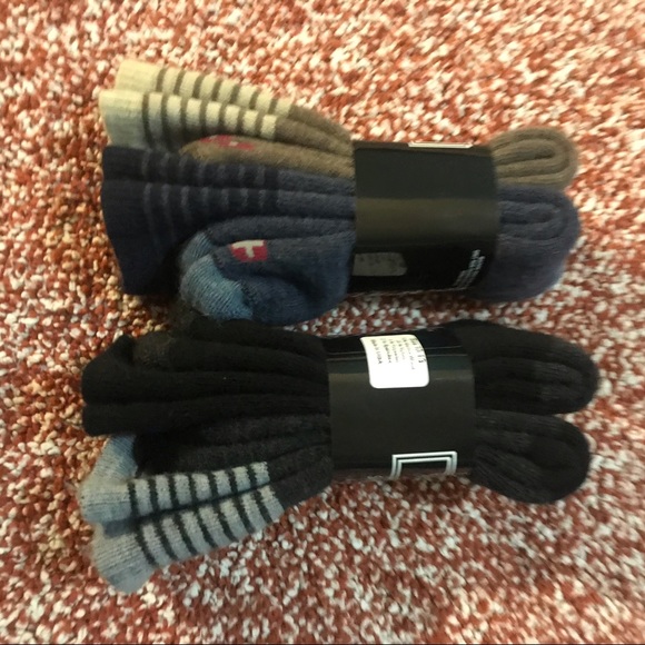 Four pairs Merino Wool Socks MENS 10-13 W25 st NEW - Picture 3 of 6